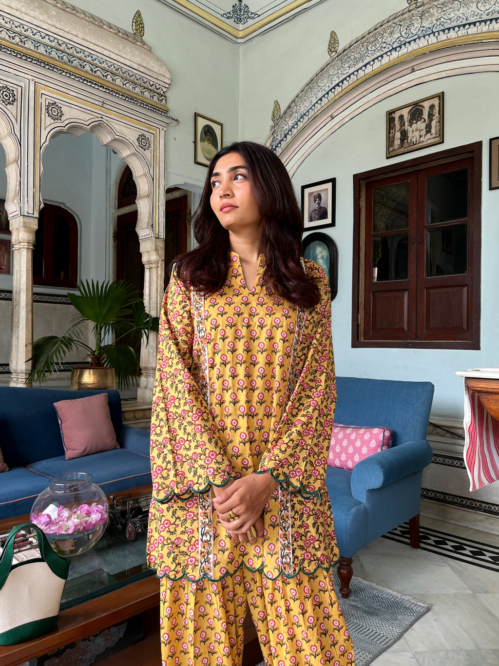 Indu Farshi set