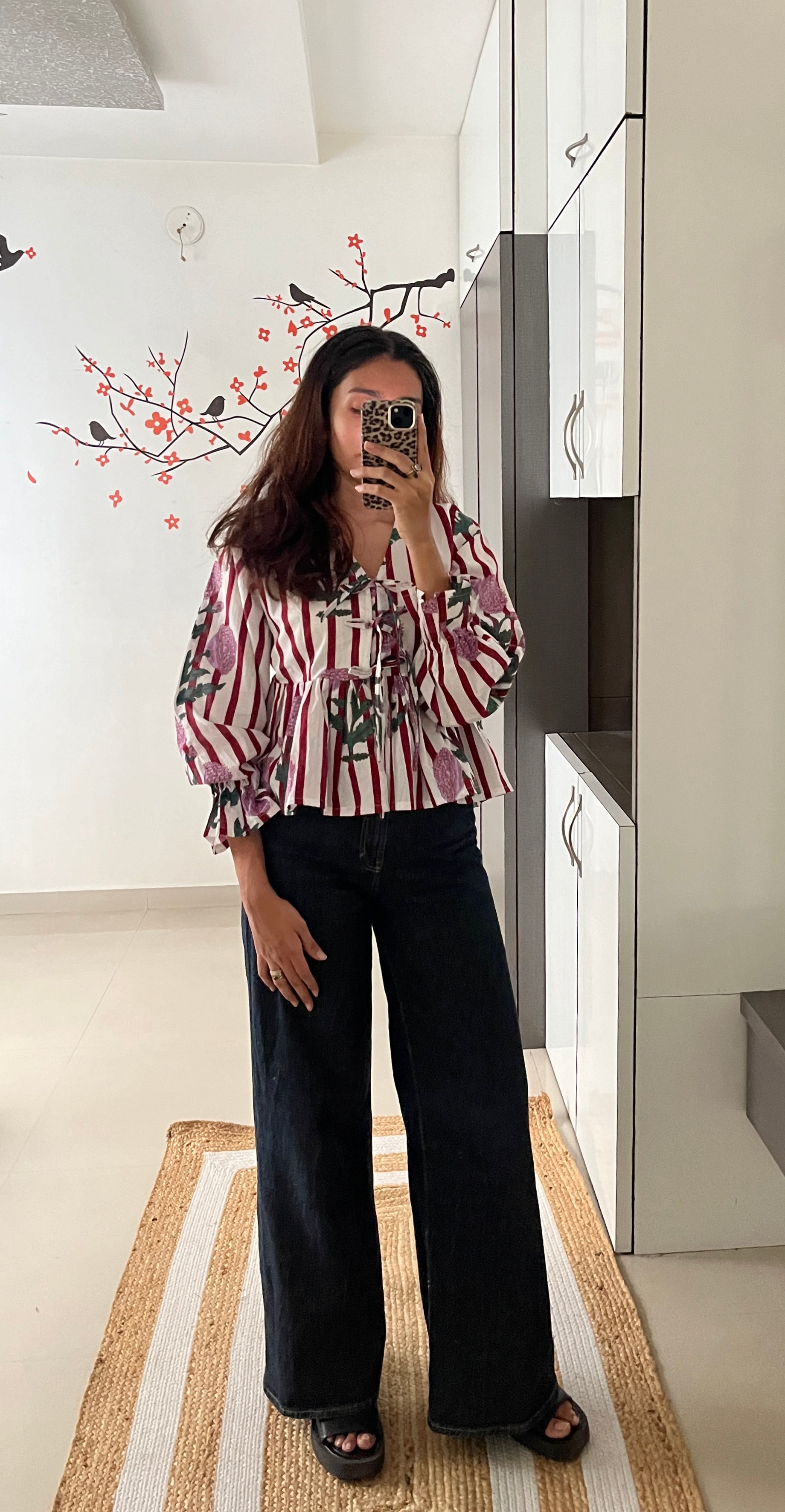 Tiya Top