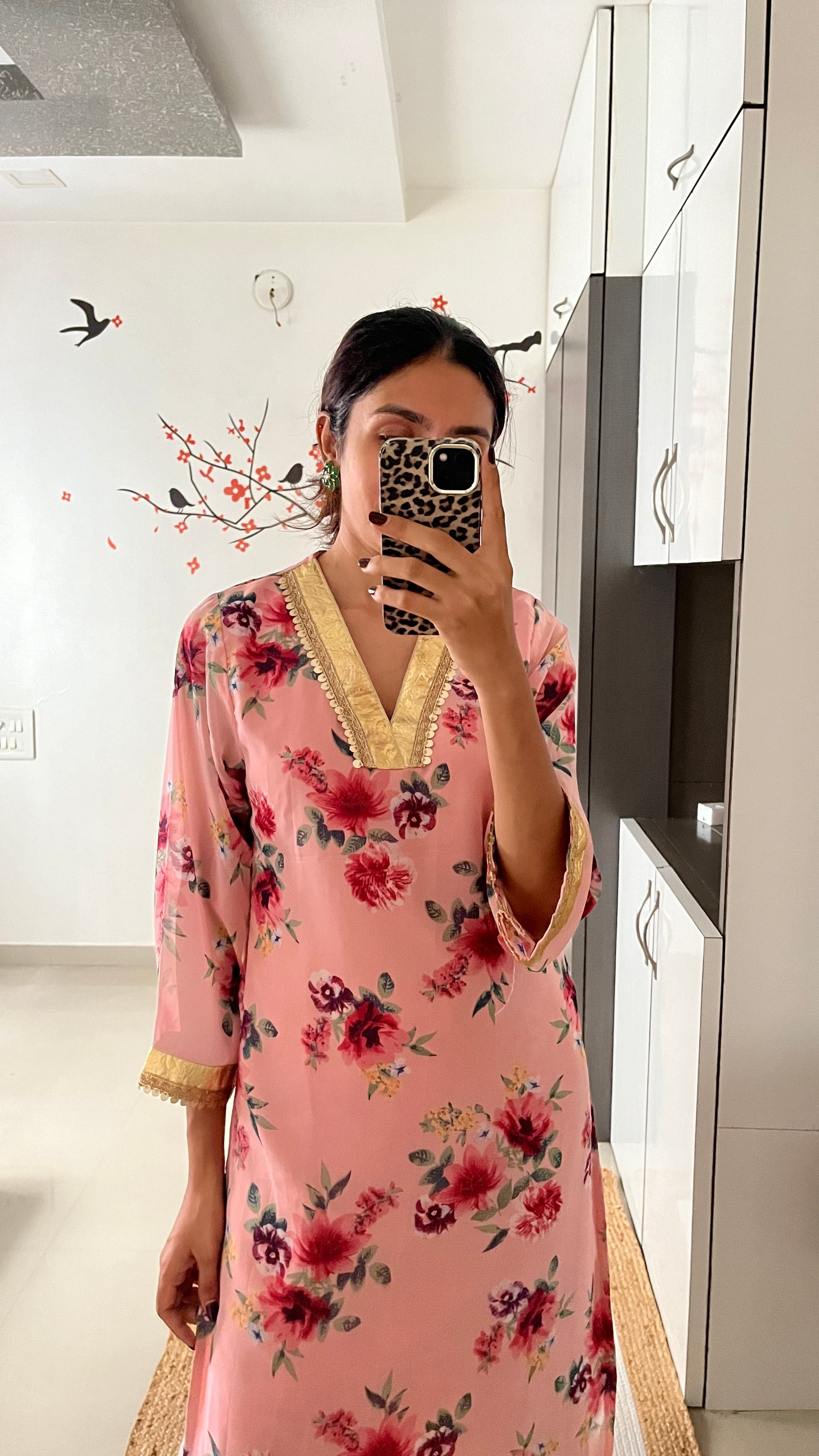 Pravati suit set