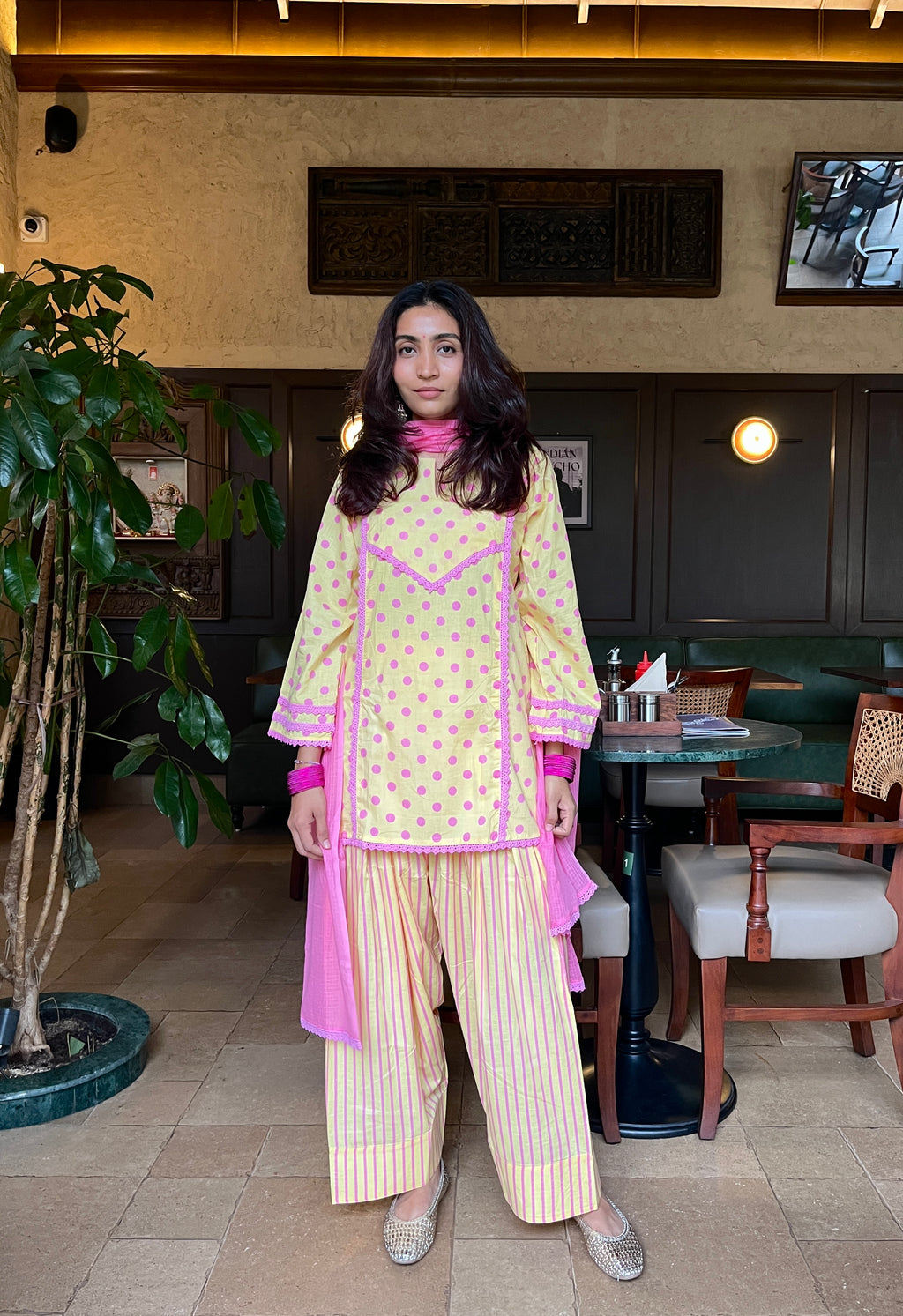 Noor Farshi set
