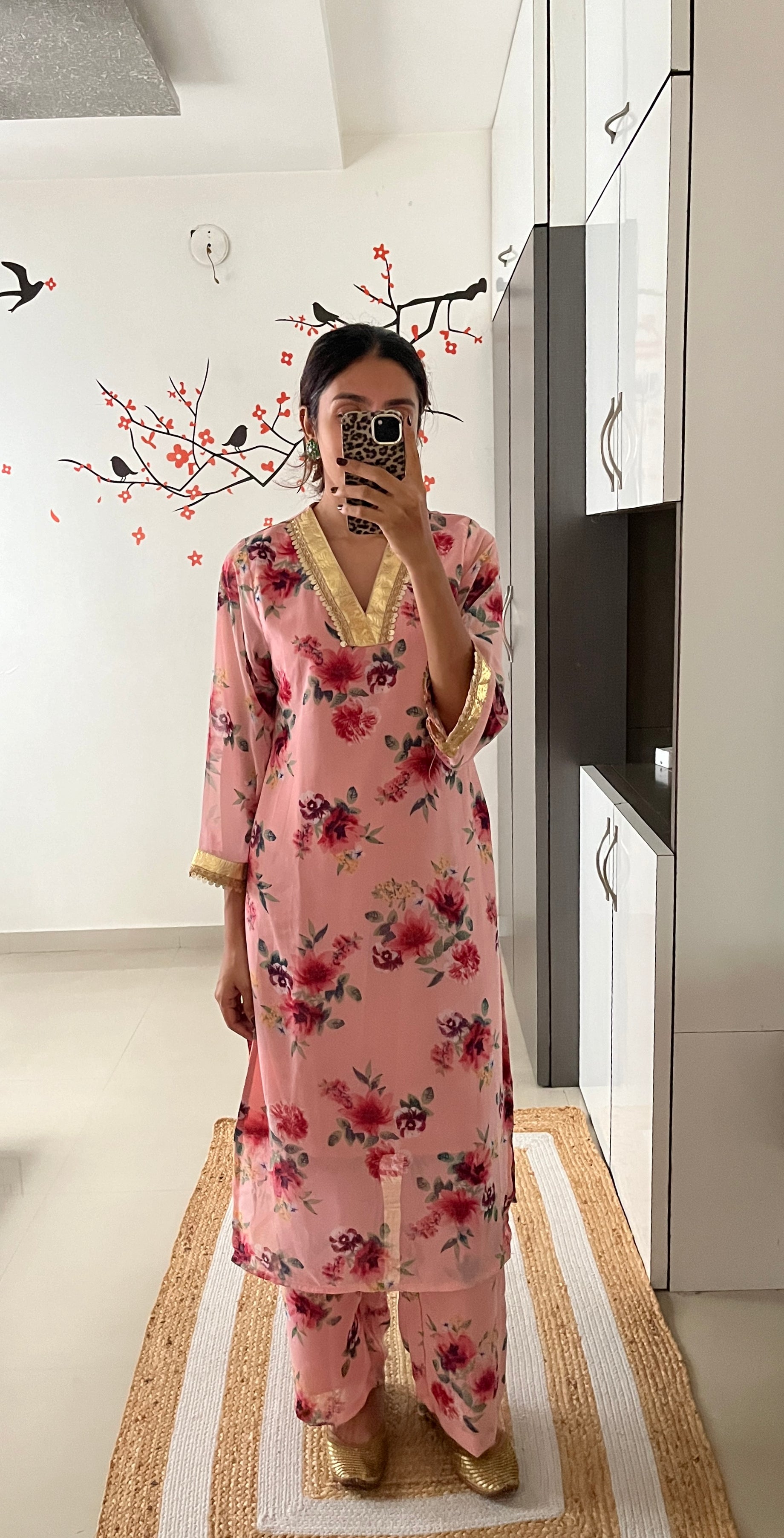 Pravati suit set