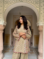 Naveli Farshi set
