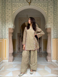 Naveli Farshi set