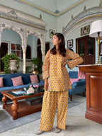 Indu Farshi set