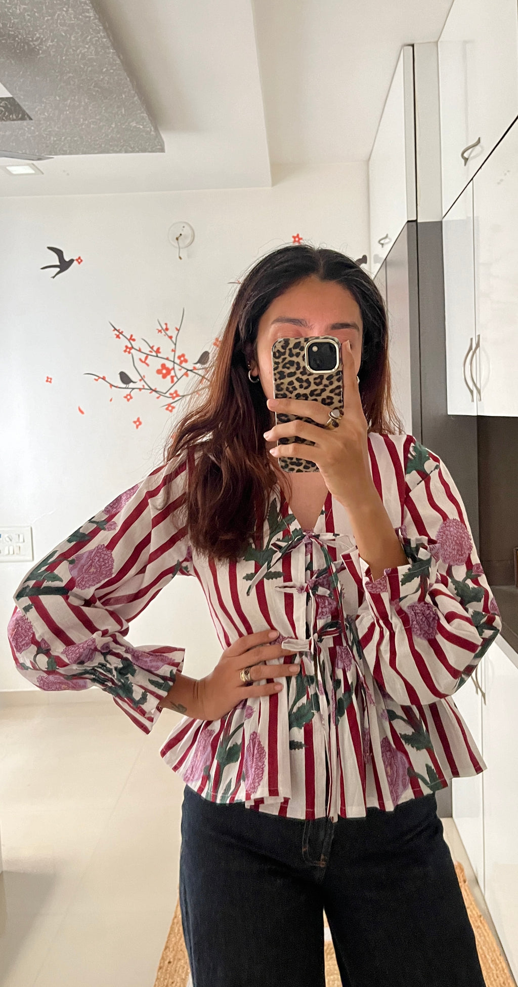 Tiya Top