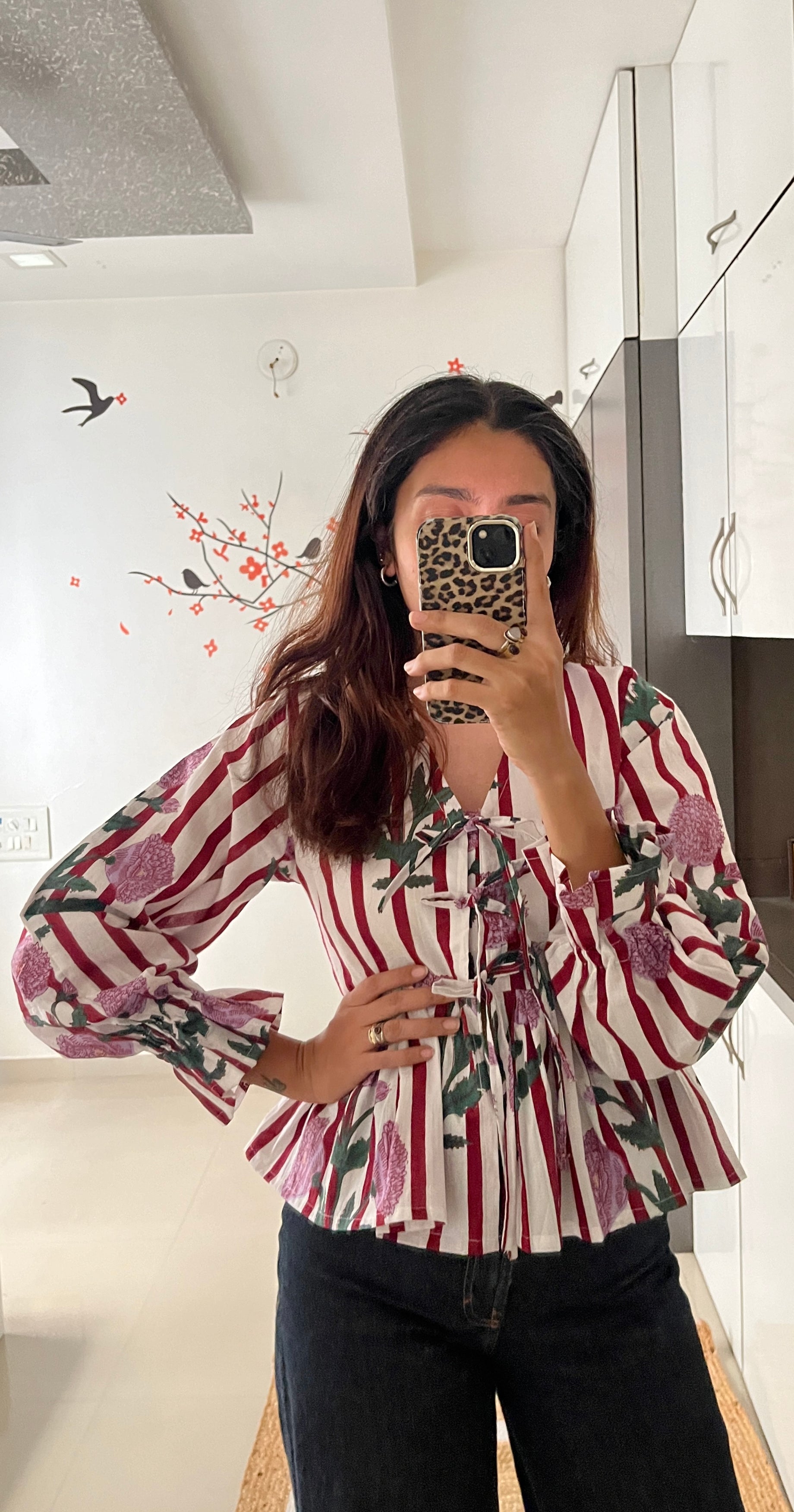 Tiya Top