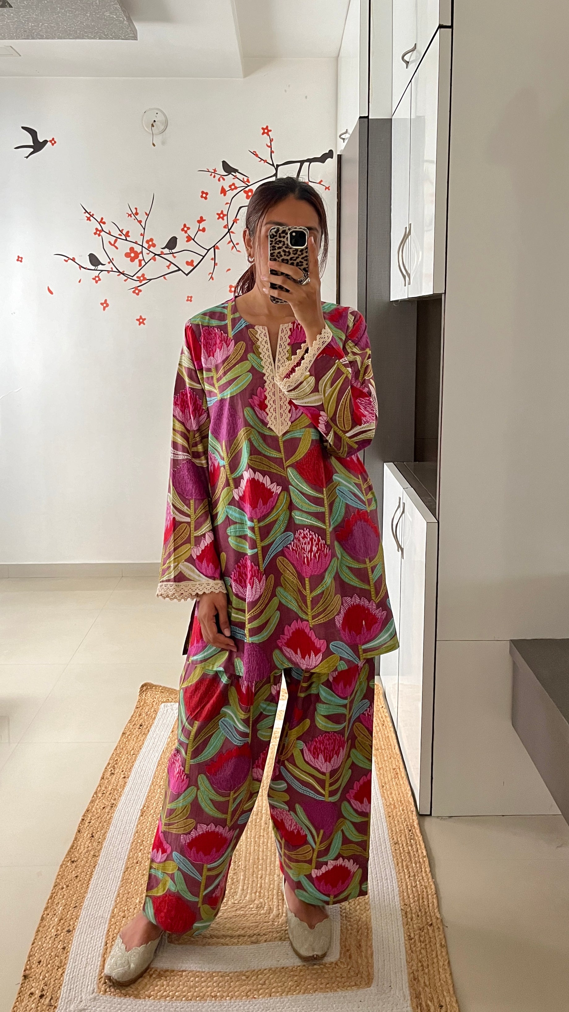 Wariya Farshi set