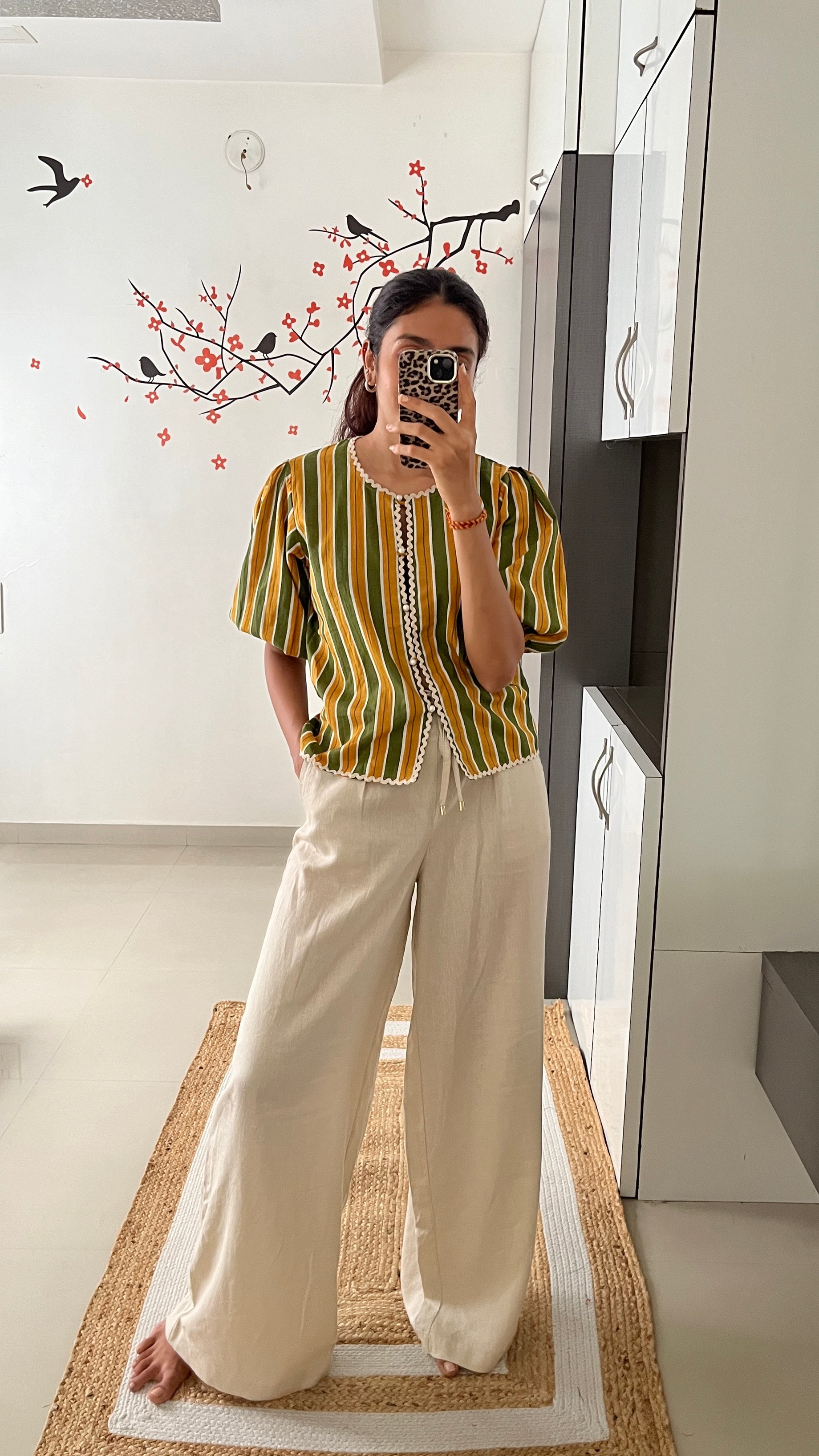 Gigi  Top
