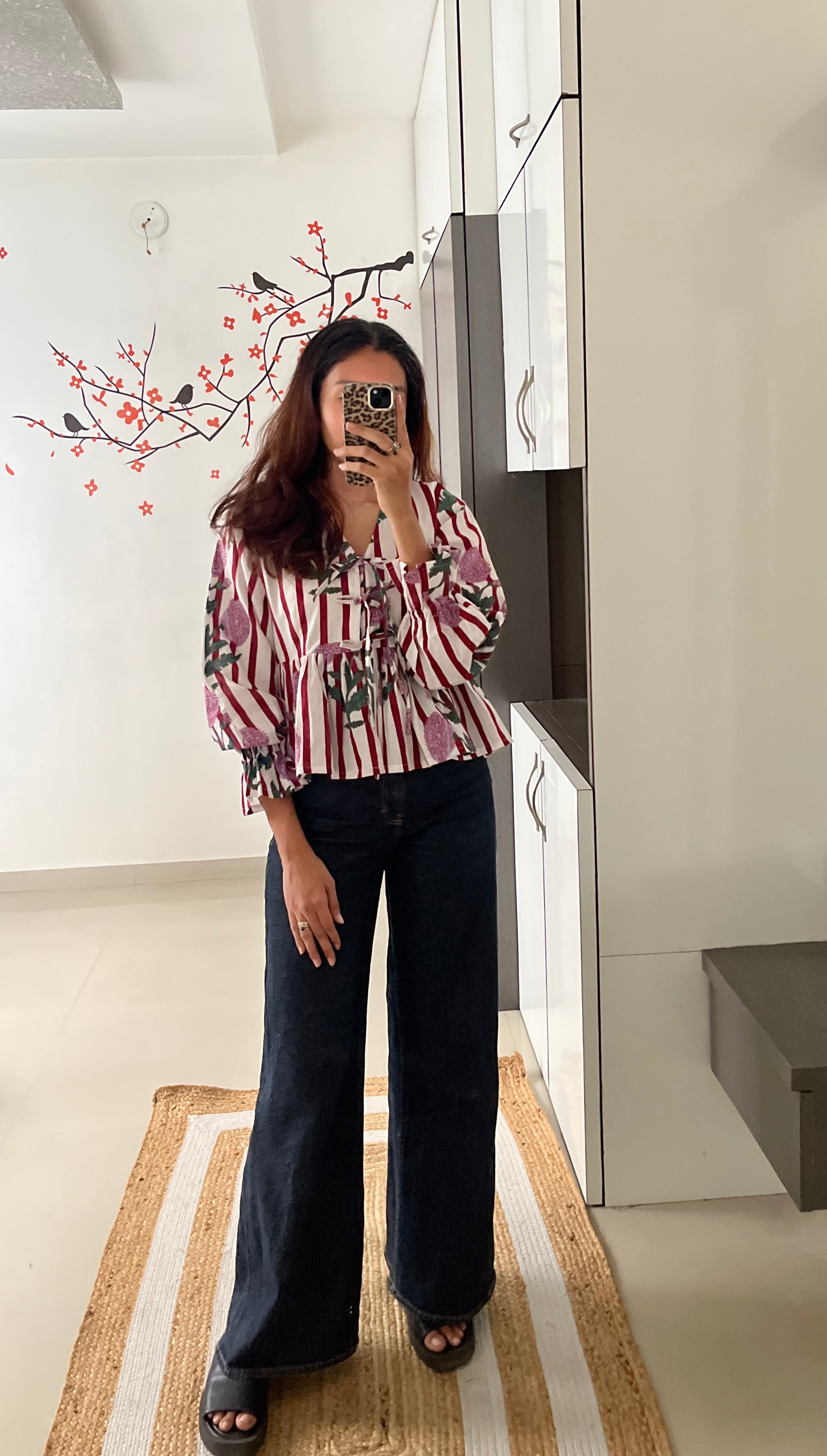 Tiya Top