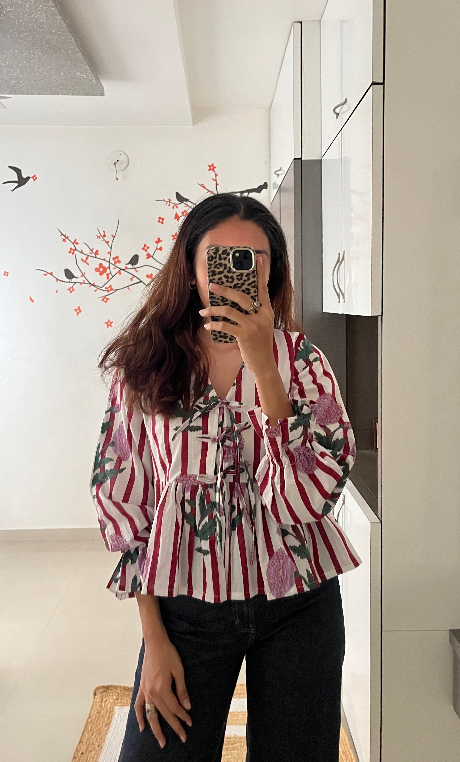 Tiya Top