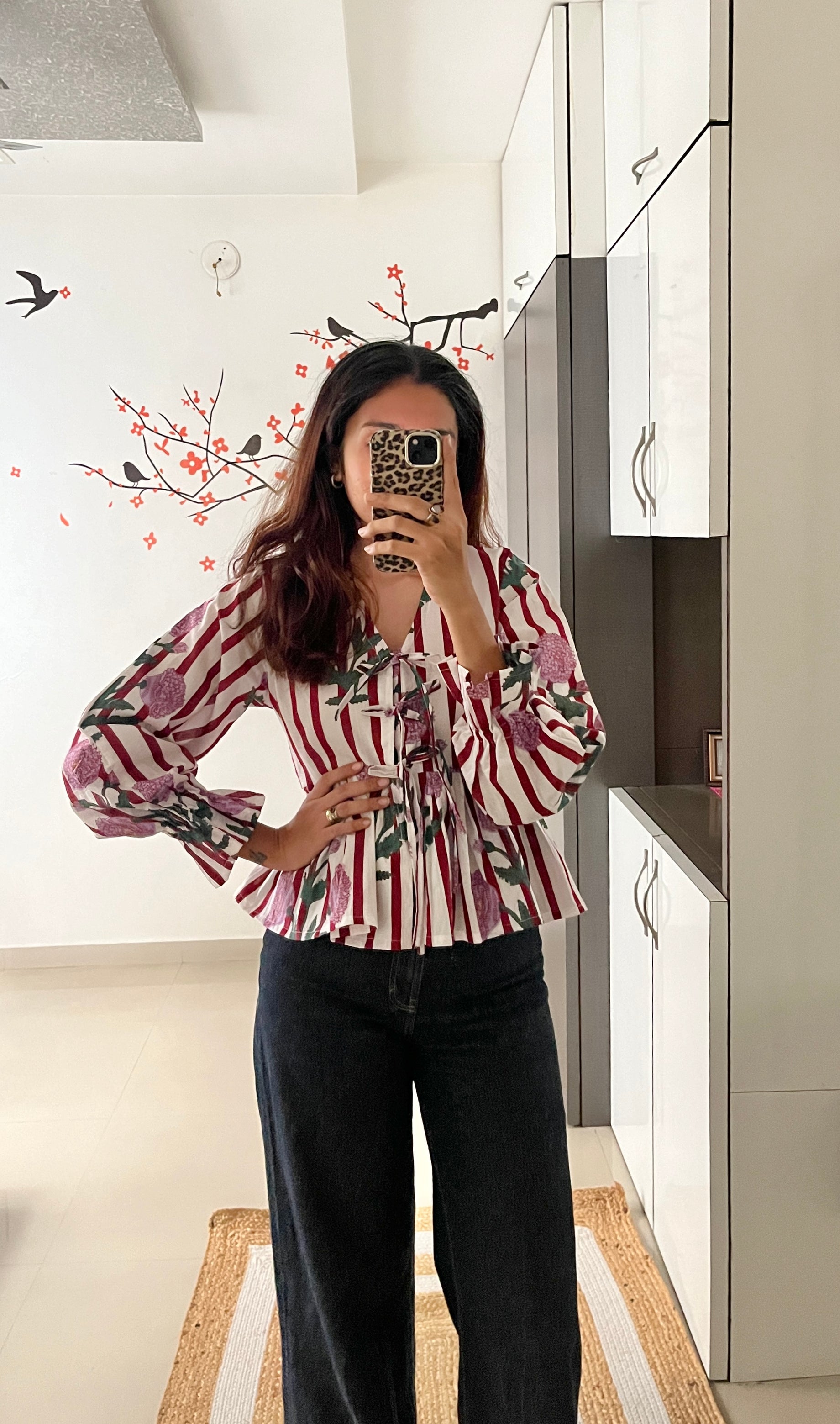 Tiya Top
